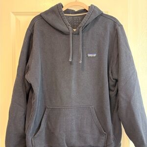 Patagonia Men's Dark Gray Hoodie